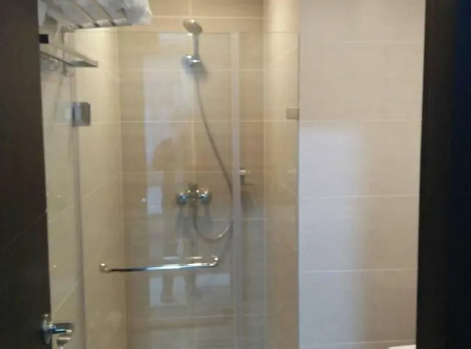 101 Newport Blvd Condotel Manila